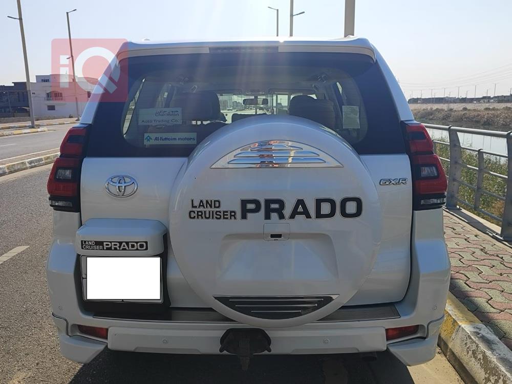 تۆیۆتا لاندكروزر پرادۆ